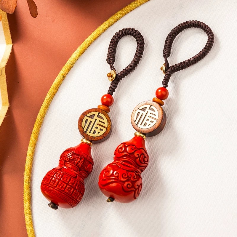 Chaveiro e Colar com Pingente  - Women'S Fashion Jewellery avaliação e preço